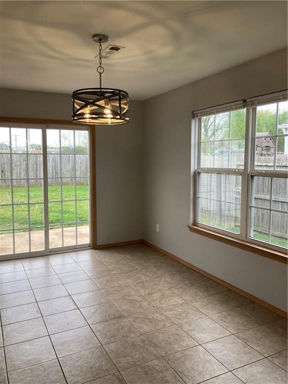 Foto del edificio - 340 Grant Springs Dr