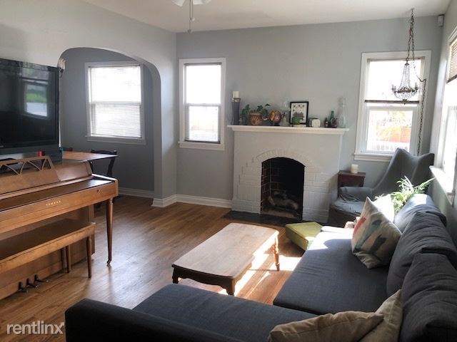 Primary Photo - 3 br, 2 bath House - 3500 N Fillmore St