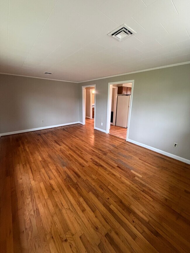 Foto del edificio - 632 Stallings Rd