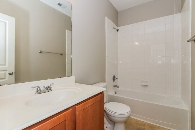 Building Photo - 8119 Almera Falls Dr