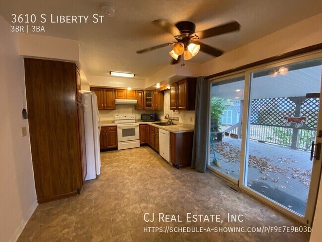 Building Photo - 3610 S Liberty St