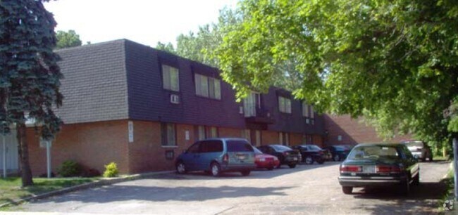 Building Photo - Washington Highlands