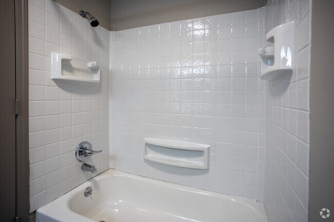 2HAB, 1,5BA Casa adosada - 1.240 ft² - West Towne Manor