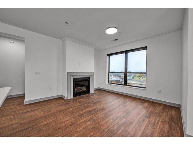 Foto del edificio - 640 Wisconsin Ave N