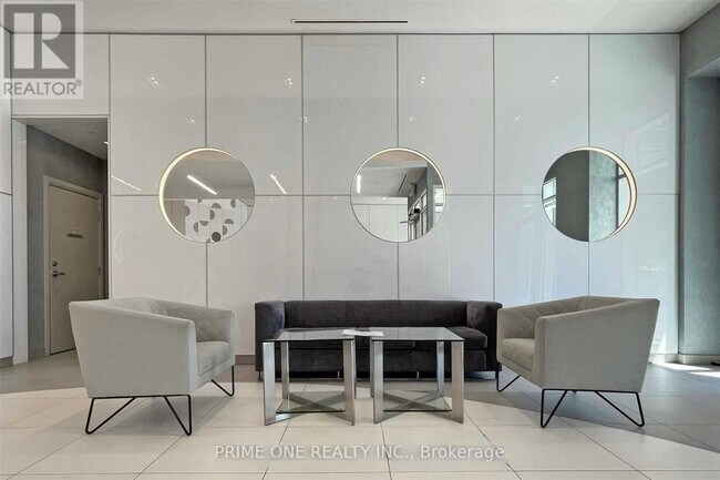 Photo du bâtiment - 30 Meadowglen Pl