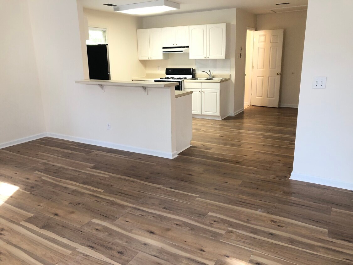 4866 Clark Lake Way NW Unit One, Acworth, GA 30102 Apartments in