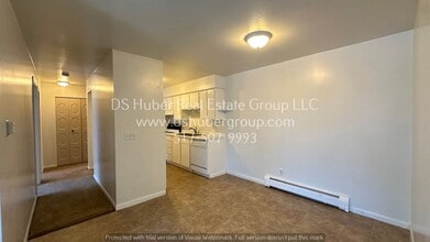 Building Photo - 1016 E Greenlawn Ave