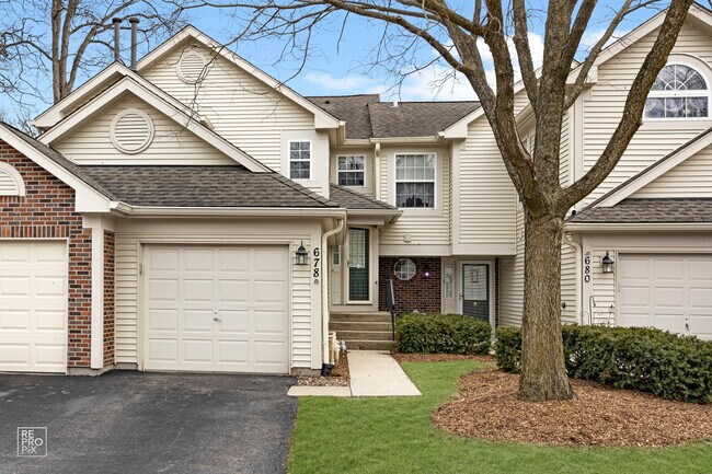 Building Photo - 678 Shady Oaks Ct