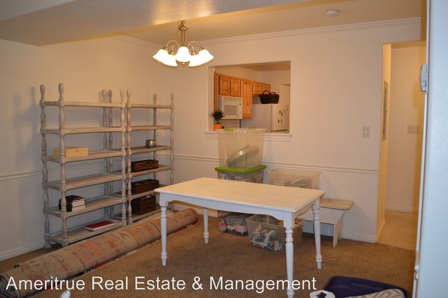 Building Photo - 3 br, 1.5 bath House - 796 N 200 E