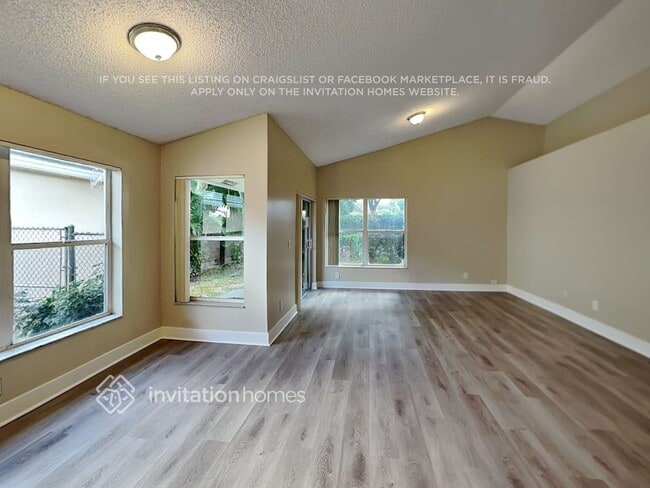 Foto del edificio - 9220 Arborwood Cir