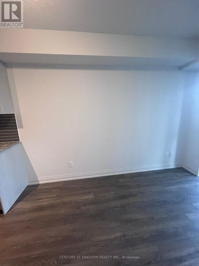 Building Photo - 20-1020 Meadowglen Pl