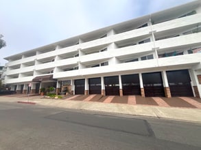Building Photo - 100 Cliff Dr