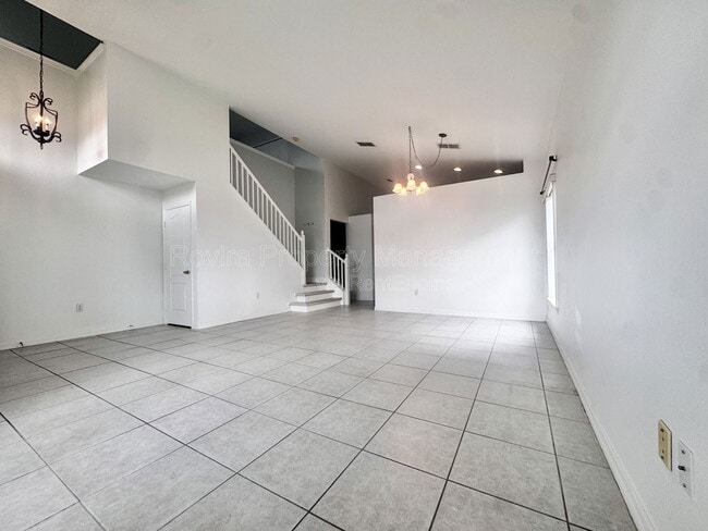 Photo - 661 Hacienda Cir House