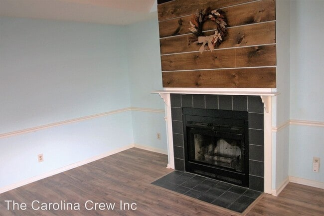 Building Photo - 2 br, 2 bath House - 4000 Whirlaway Ct Unit E