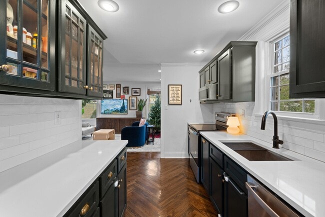 Foto del edificio - 1601 Golf St