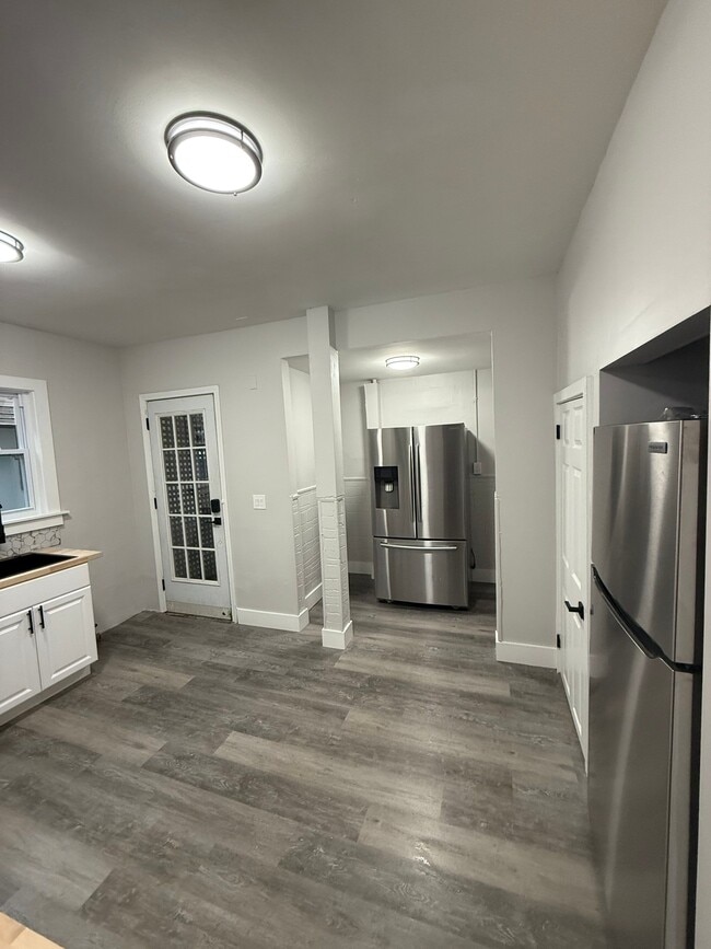 Foto del edificio - 49 Orton Ave