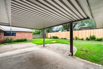 Building Photo - 10139 Knoboak Dr