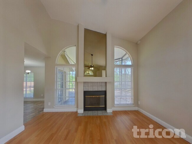 Foto del edificio - 10629 Satinwood Cir