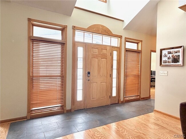 Foto del edificio - 1018 W State Rd