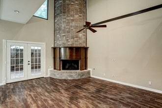 Building Photo - 15010 Kimberley Ct