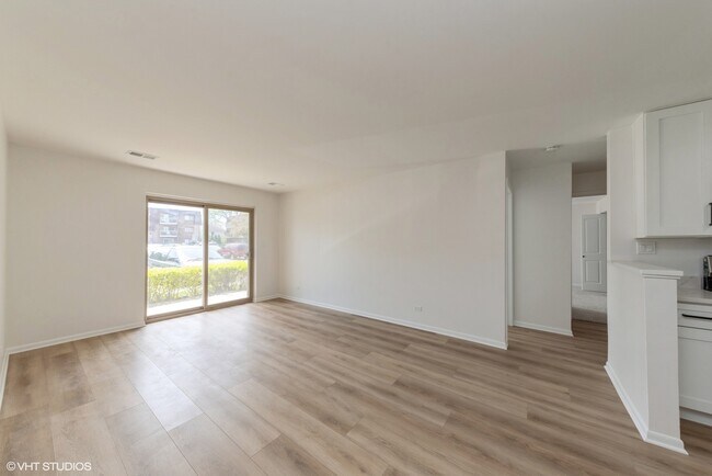 Foto del edificio - 701 W Central Rd