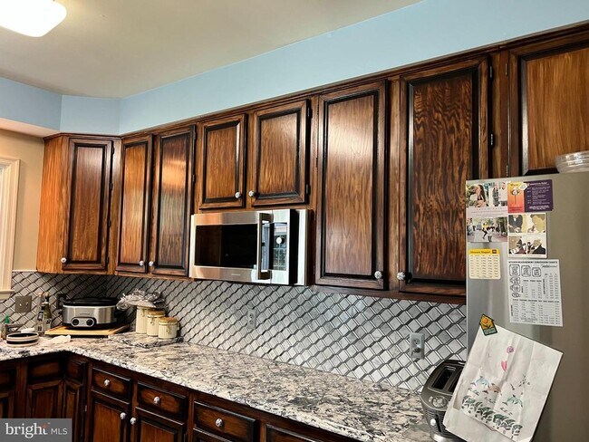 Foto del edificio - 8530 Oak Chase Cir