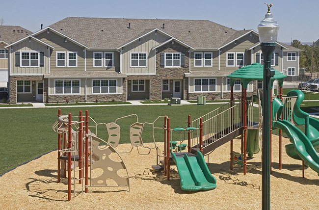 Foto del edificio - Fort Carson Family Homes