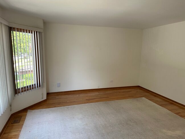 Building Photo - 2605 N 76th Ave