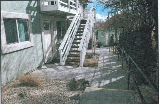 Building Photo - Oak Street Apartments
