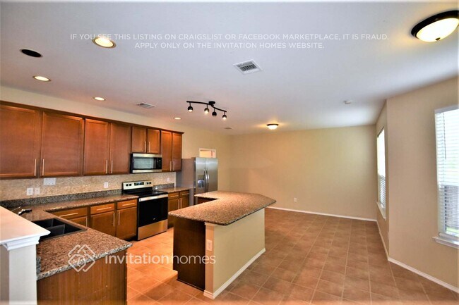 Foto del edificio - 8441 Shallow Creek Dr