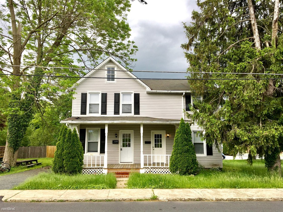 Primary Photo - 3 br, 1 bath House - 207 Franklin Street