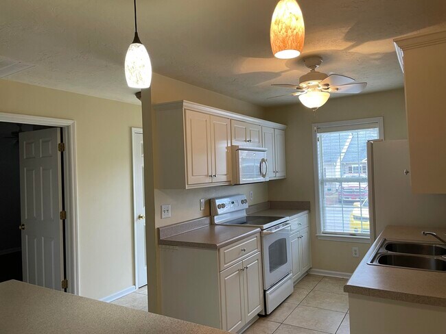 Building Photo - 151 Portofino Ln SW