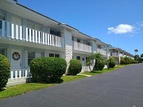 Building Photo - 5520 N Ocean Blvd