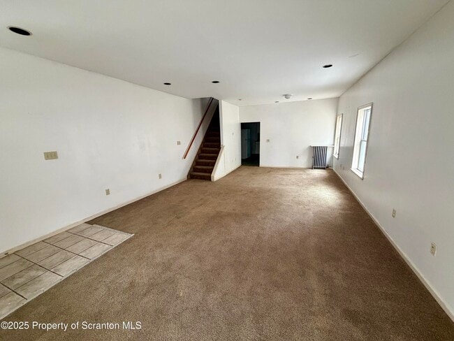 Foto del edificio - 818 W Locust St