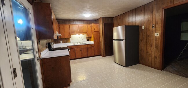 Foto del edificio - Hickory Hills Townhomes