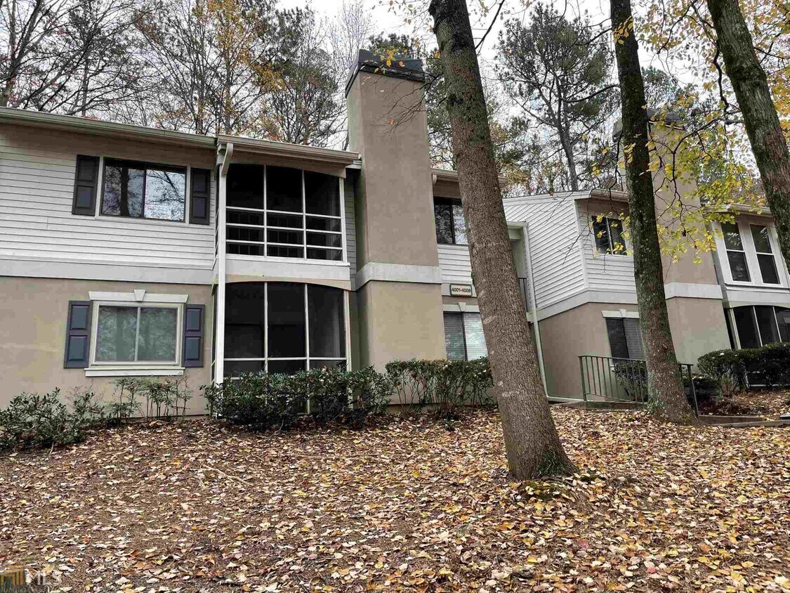 Foto principal - 4005 Wingate Way