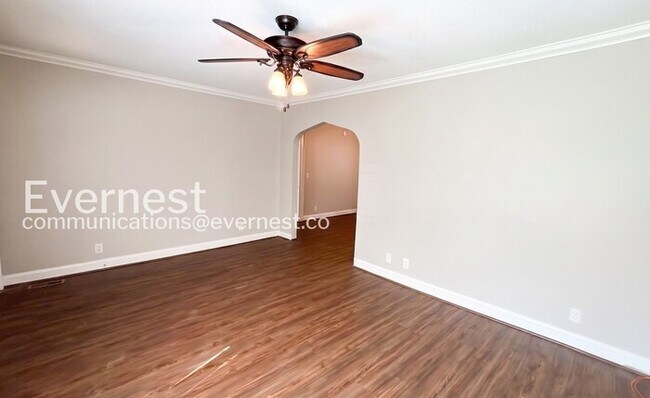 Foto del edificio - 507 S Lovell Ave