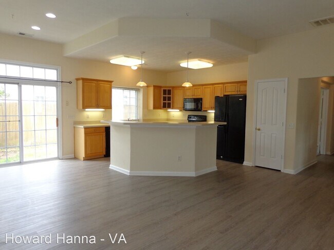 Building Photo - 3 br, 2.5 bath House - 805 Windom Boulevard