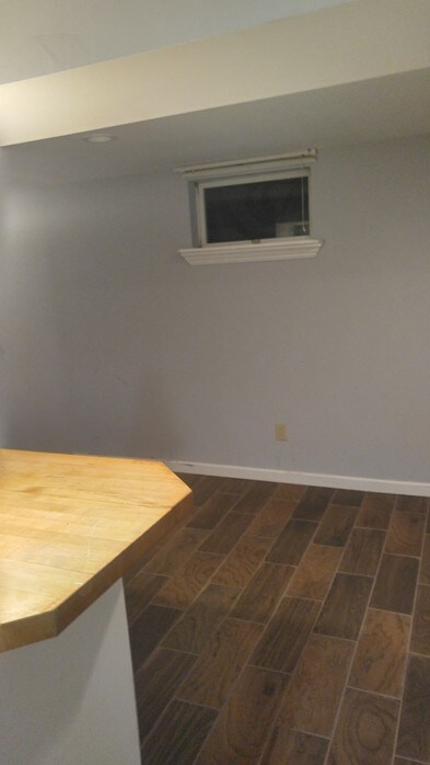 Building Photo - 15 Mallard Ave