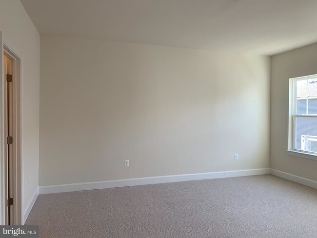 Building Photo - 10632 Hinton Way