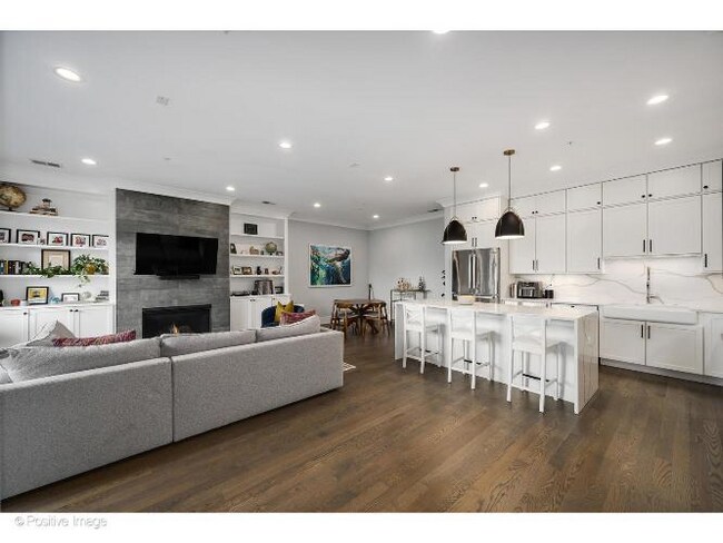 Foto del edificio - 5748 N Hermitage Ave