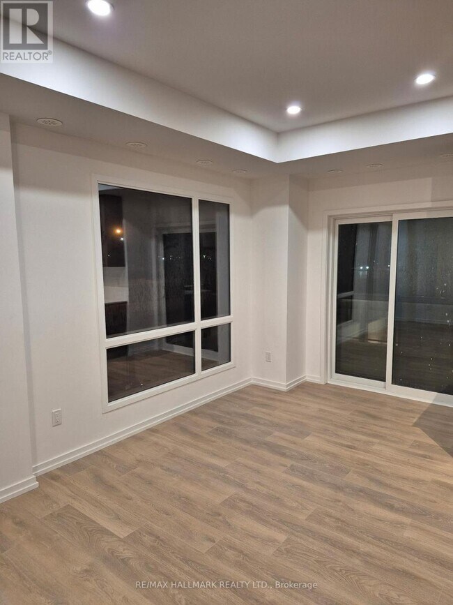 Building Photo - 16 Lytham Grn Cir