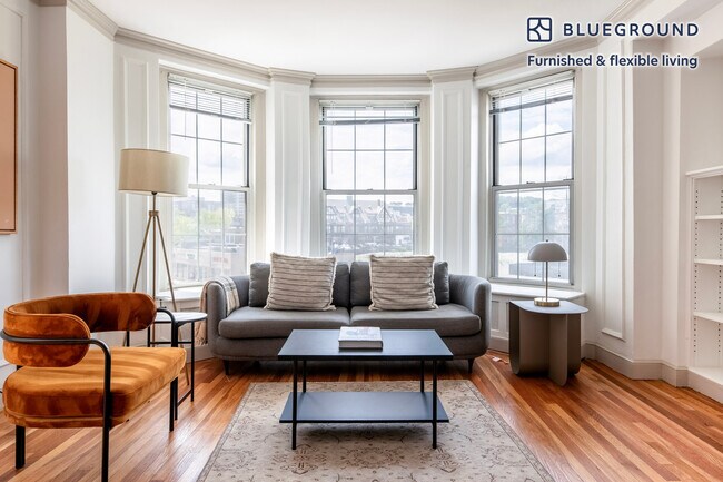 Foto del edificio - 1284 Beacon St