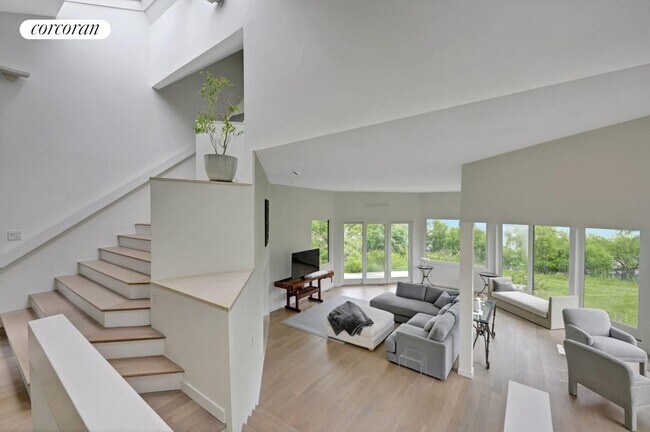 Foto del edificio - 151 Kellis Pond Ln