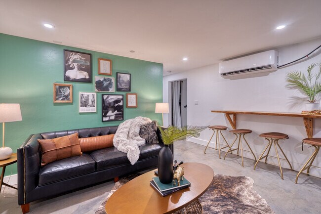 Foto del edificio - 2104 NW Everett St