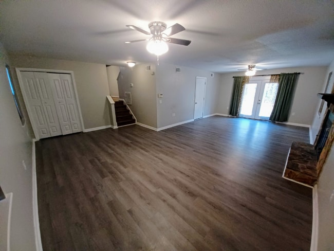 Foto del edificio - 206 Brittney Ln