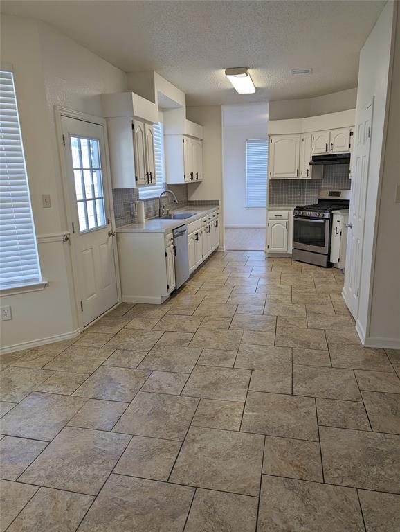 Building Photo - 17609 Columbia Falls Cove