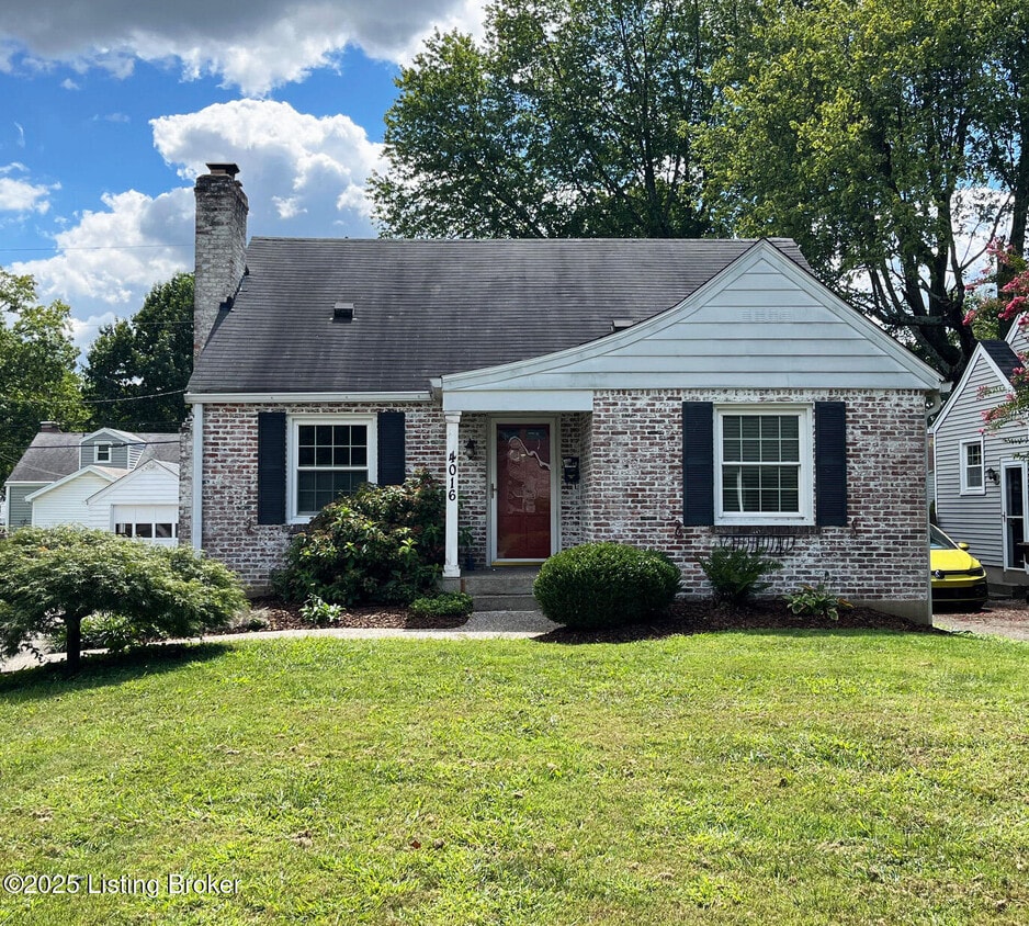 Foto principal - 4016 Hillsboro Rd