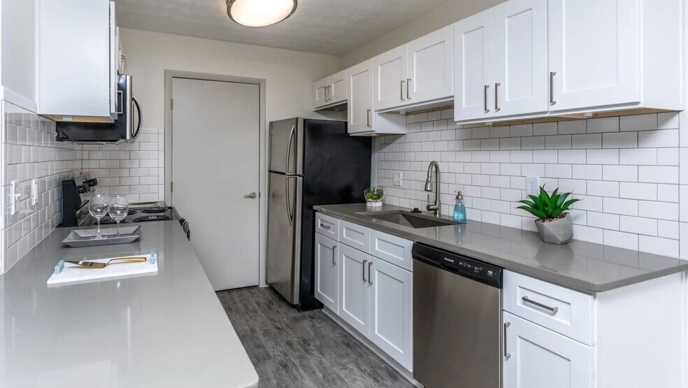 Icon Avondale Apartments