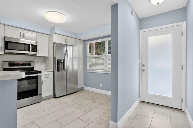 Foto del edificio - 2003 Granada Dr